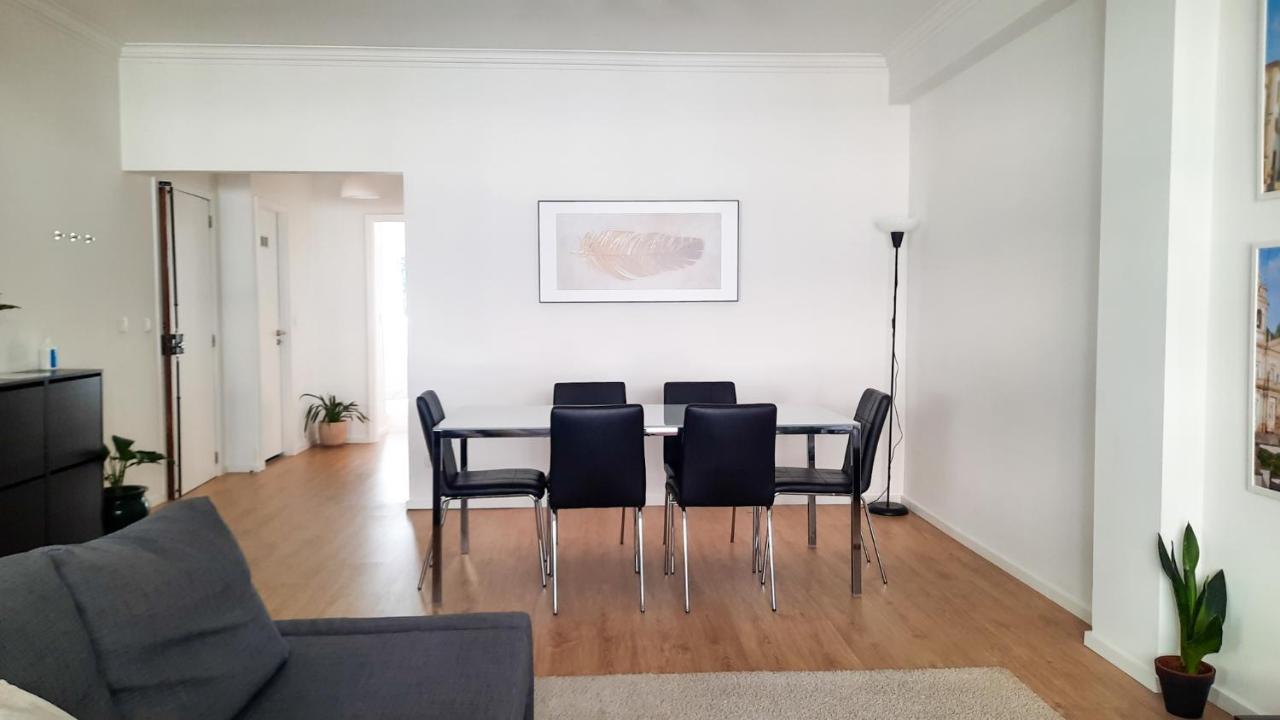 Lovely 2-Bedroom Apartment - Near Braga City Center! エクステリア 写真
